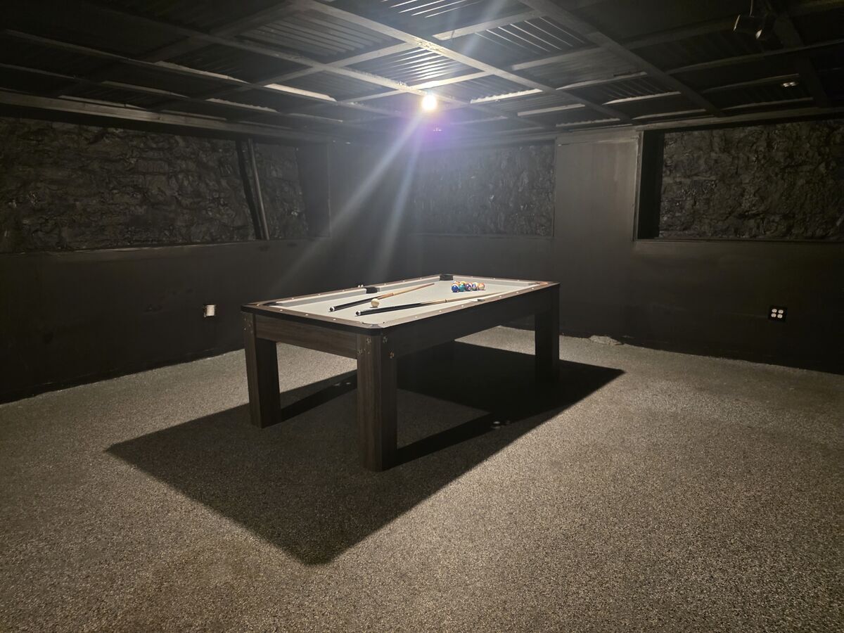 Basement Studio West at 838–842 W. Grand Avenue 10