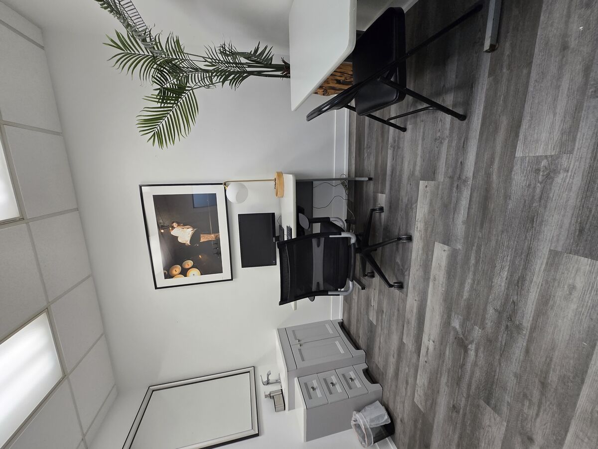 1417 N. Ashland Avenue 9
