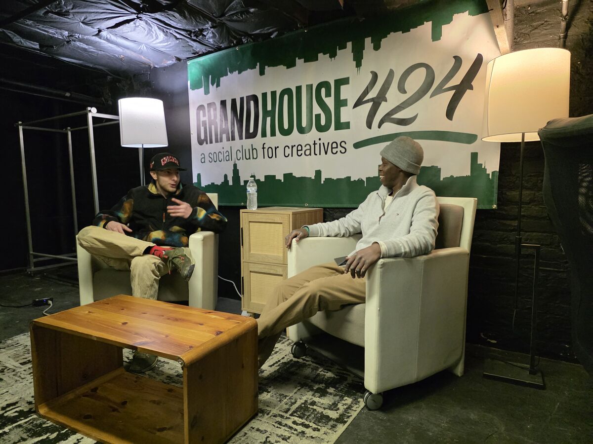 Basement Center studio at 838–842 W. Grand Avenue 3